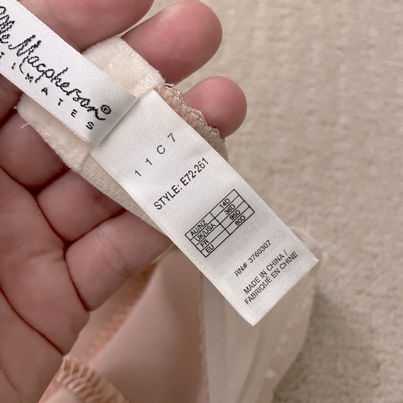 Early 2000’s Elle MacPherson Intimates Lace Detail Demi Bra - 36D - Picture 9 of 12